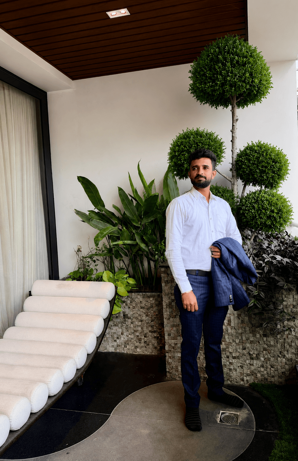 Sunil V — Senior Property Consultant at 27 Estates